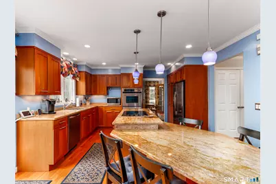 3 Lancelot Way, Hamden, CT 06518 - Photo 9