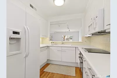 51 Forest Avenue #25, Greenwich, CT 06870 - Photo 13