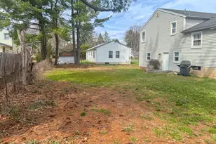 5 Old Farm Dr, Newington, CT 06111 - Photo 5