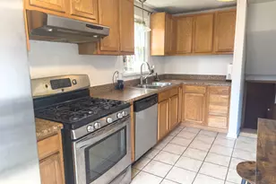 5 Old Farm Dr, Newington, CT 06111 - Photo 9