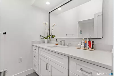 104 Harvest Commons #104, Westport, CT 06880 - Photo 15