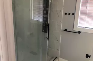 176 Sisson St, East Hartford, CT 06118 - Photo 15