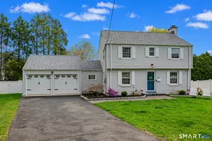 18 Foxridge Rd, West Hartford, CT 06107 - Photo 3
