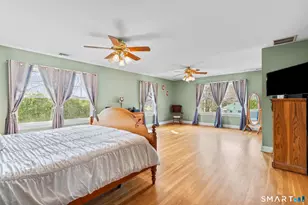 301 Buckingham Ave, Milford, CT 06460 - Photo 19