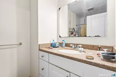 39 Oakridge Street, Norwich, CT 06360 - Photo 21