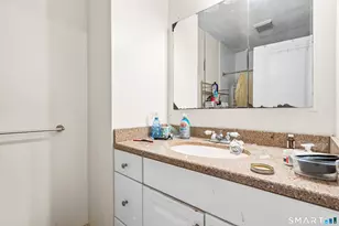 39 Oakridge St, Norwich, CT 06360 - Photo 21