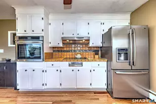 85 Maureen St, Stratford, CT 06615 - Photo 17