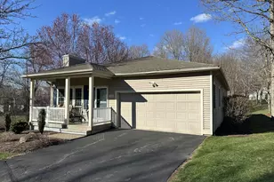 131 Hawthorne Dr, Berlin, CT 06037 - Photo 1