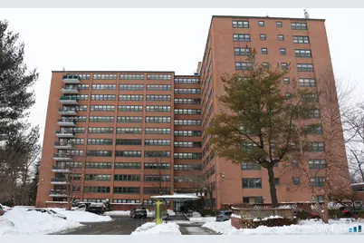 31 Woodland Street #9U, Hartford, CT 06105 - Photo 1