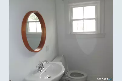 220 Naubuc Avenue, East Hartford, CT 06118 - Photo 19