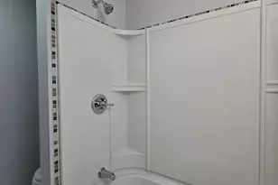 38 Beverly Ave, Waterbury, CT 06704 - Photo 11