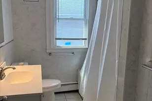 33 Wilkenda Ave, Waterbury, CT 06708 - Photo 9