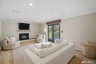 10 Litchfield Dr, Simsbury, CT 06070 - Photo 7