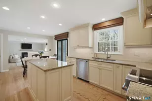 10 Litchfield Dr, Simsbury, CT 06070 - Photo 5