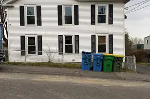 33 Pilgrim Ave, Waterbury, CT 06704 - Photo 1