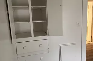 33 Pilgrim Ave, Waterbury, CT 06704 - Photo 17