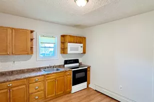 54 Prospect St, Torrington, CT 06790 - Photo 3