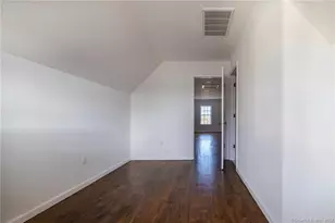 340 Pleasantview Ave, Bridgeport, CT 06606 - Photo 17