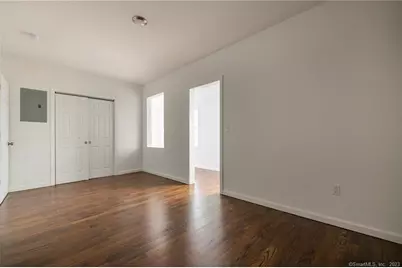 340 Pleasantview Avenue #2nd/3rd floors, Bridgeport, CT 06606 - Photo 7