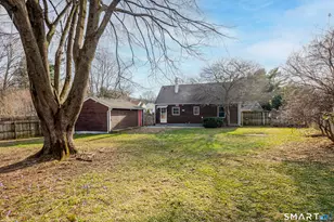 13 Fairchild Dr, Bethel, CT 06801 - Photo 5