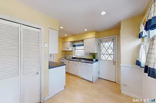 13 Fairchild Dr, Bethel, CT 06801 - Photo 13