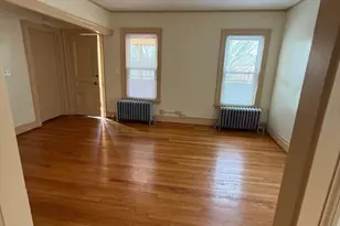 1694 Broad St, Hartford, CT 06106 - Photo 3