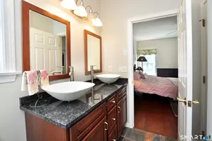 246 Kenswick Ln, Windsor, CT 06095 - Photo 25