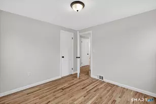 321 Franklin Rd, Hamden, CT 06517 - Photo 17