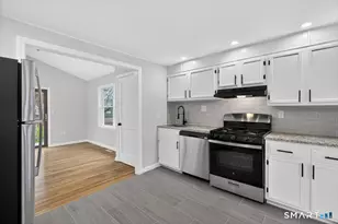 321 Franklin Rd, Hamden, CT 06517 - Photo 9