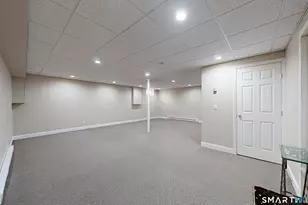 20 Driftway Rd, Danbury, CT 06811 - Photo 35
