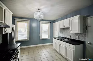 32 Boston Terrace, Bridgeport, CT 06610 - Photo 9