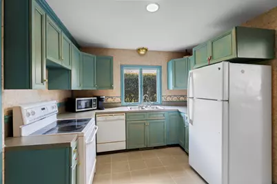 60 Lyme Street, Old Lyme, CT 06371 - Photo 9