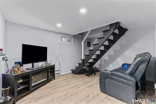 219 Orland St, Bridgeport, CT 06605 - Photo 19