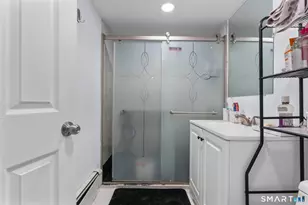 219 Orland St, Bridgeport, CT 06605 - Photo 23