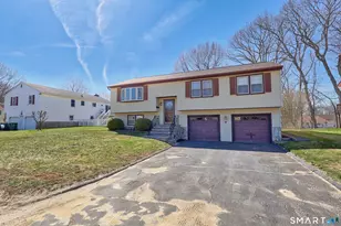 11 Woodmere Rd, Waterbury, CT 06705 - Photo 3