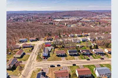 11 Woodmere Road, Waterbury, CT 06705 - Photo 5