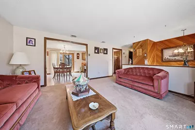 11 Woodmere Road, Waterbury, CT 06705 - Photo 9