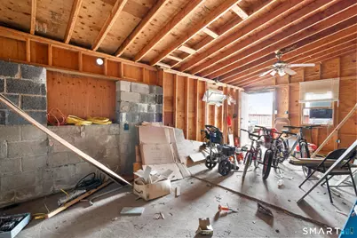 104 Oakdale Street, Bridgeport, CT 06606 - Photo 33