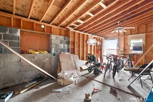 104 Oakdale St, Bridgeport, CT 06606 - Photo 33