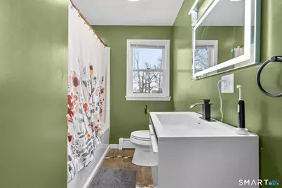 104 Oakdale Street, Bridgeport, CT 06606 - Photo 7