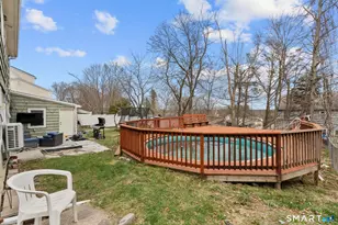 104 Oakdale St, Bridgeport, CT 06606 - Photo 35