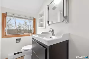 104 Oakdale St, Bridgeport, CT 06606 - Photo 11