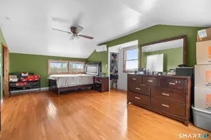 104 Oakdale St, Bridgeport, CT 06606 - Photo 15