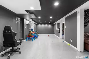 104 Oakdale St, Bridgeport, CT 06606 - Photo 27