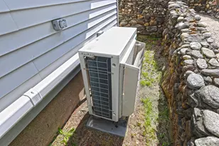 71 Bridgeport Ave, Milford, CT 06460 - Photo 13