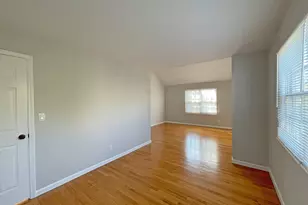 28 Home Pl, Greenwich, CT 06830 - Photo 13