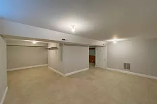 28 Home Pl, Greenwich, CT 06830 - Photo 25