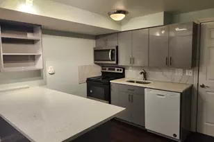 488 Chapel St, New Haven, CT 06511 - Photo 3