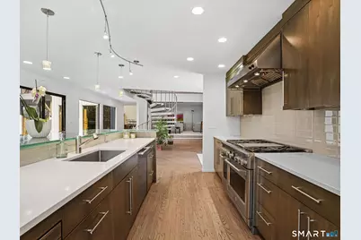 66 Dogwood Lane, Trumbull, CT 06611 - Photo 5