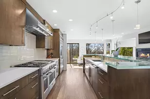 66 Dogwood Ln, Trumbull, CT 06611 - Photo 7